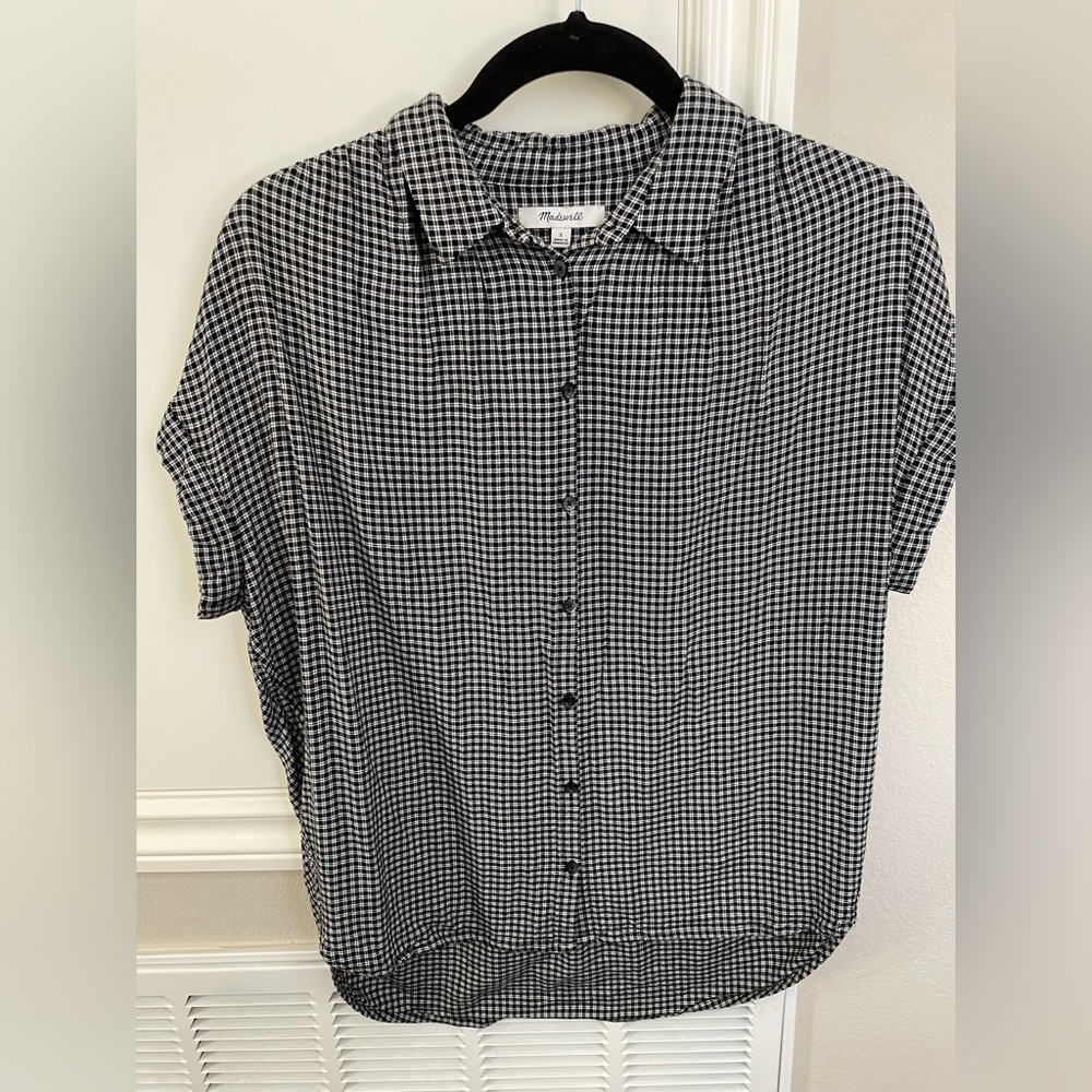 Madewell Women’s button down shirt